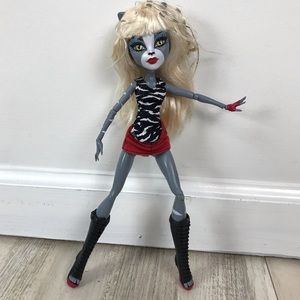 Monster High Doll Werecat Twin Sister Meowlody